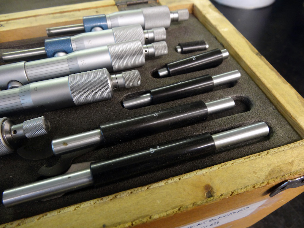 Qumos Mild Steel Outside Micrometer, For Industrial At ₹ 700/piece In Mumbai