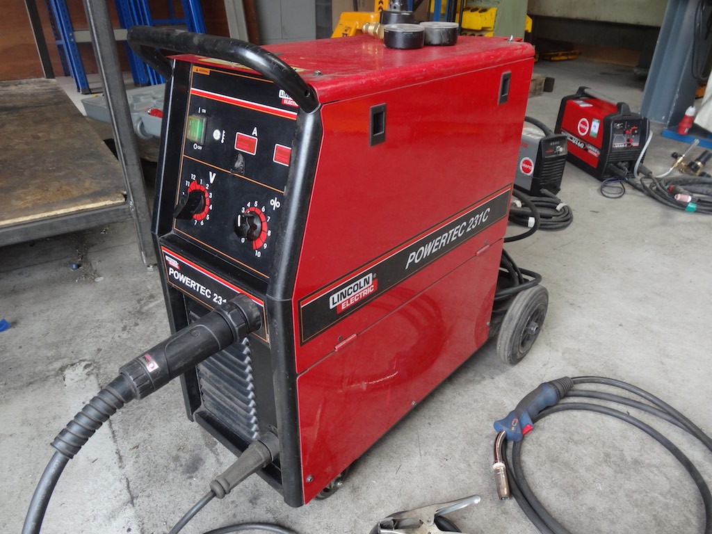 Lot 6 - Lincoln Electric Power Tec 231C MIG Welder.