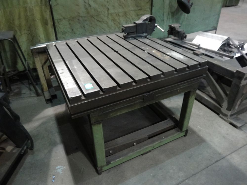 120 cm x 120cm 89cm high Steel T slot table 1st Machinery